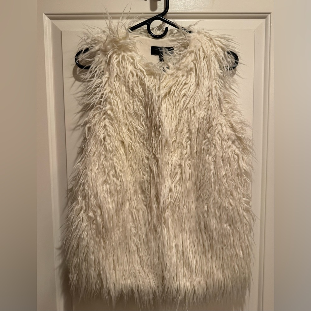 Cream Faux Fur Vest Size XS